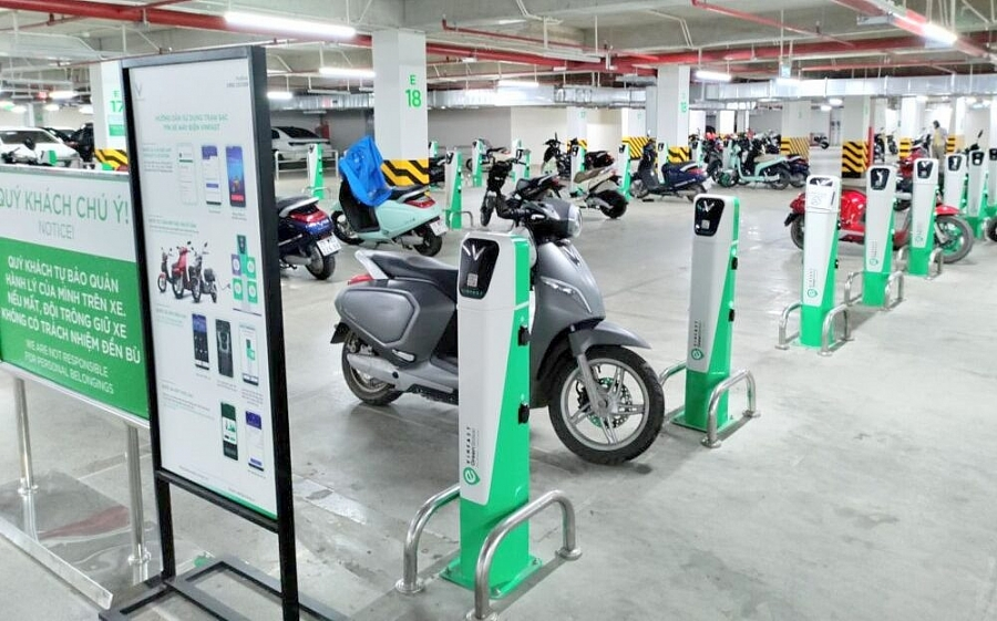 Thuê xe máy điện Quy Nhơn đi Kỳ Co Eo Gió