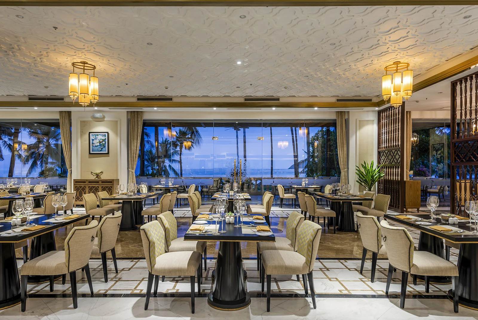nhà hàng vinpearl nha trang