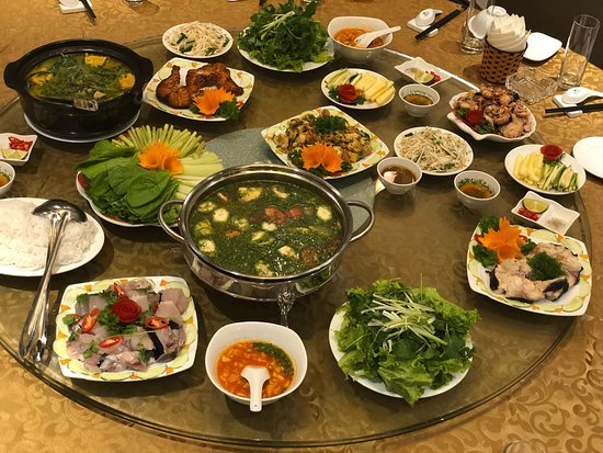 nhà hàng trúc bạch