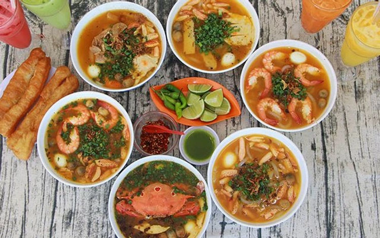 bánh canh đà nẵng