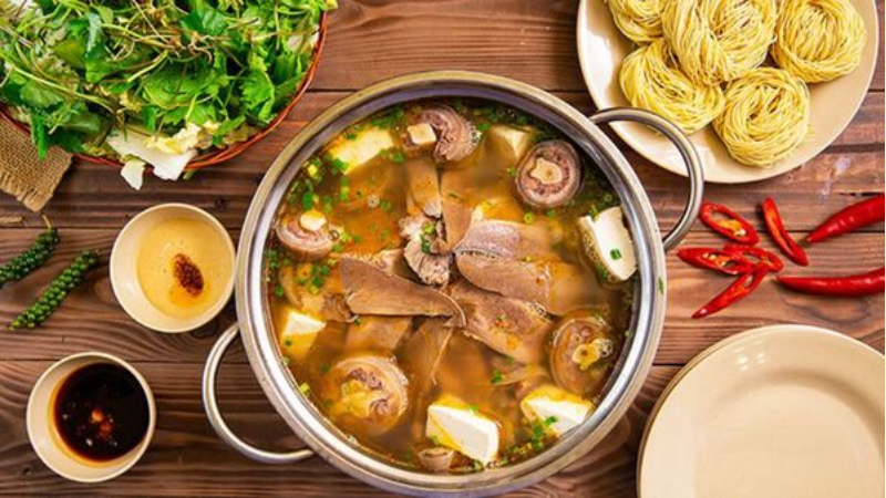 lẩu đuôi bò Đà Lạt