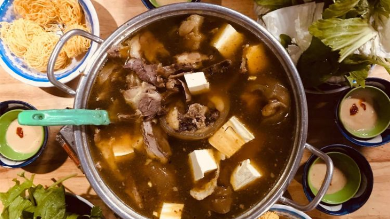 lẩu đuôi bò Đà Lạt