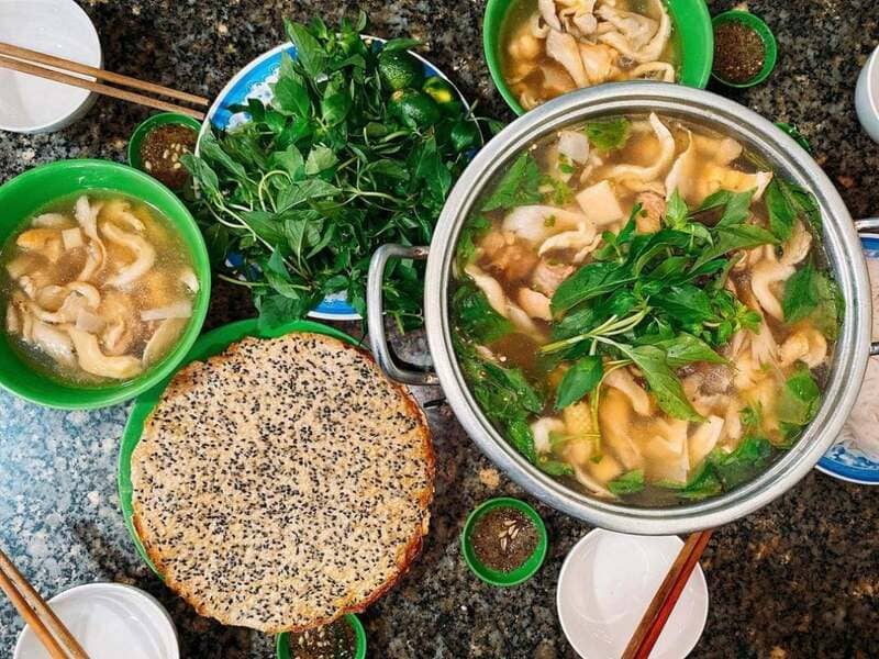 quán lẩu gà lá é tao ngộ đà lạt