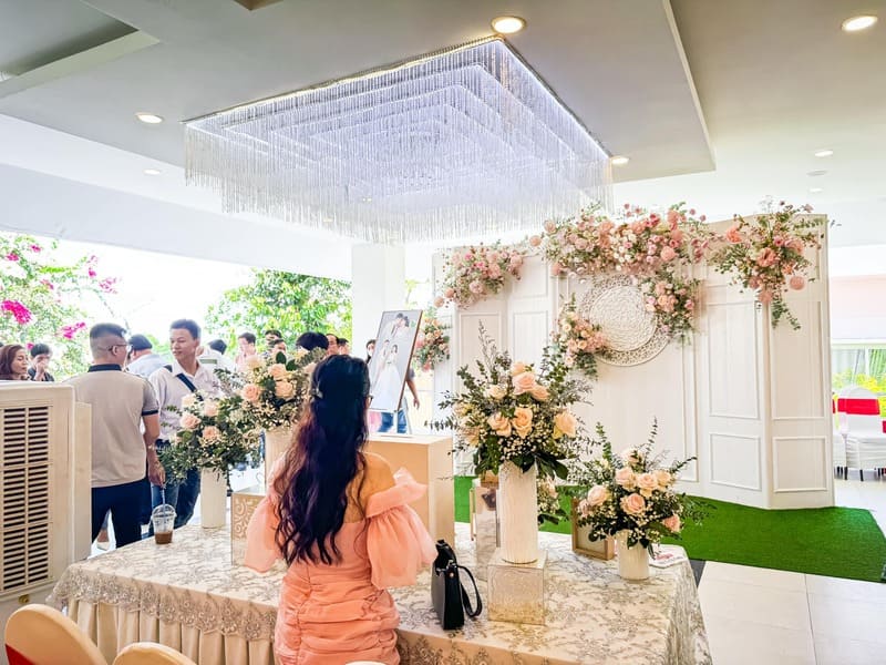 nhà hàng bình minh phan thiết