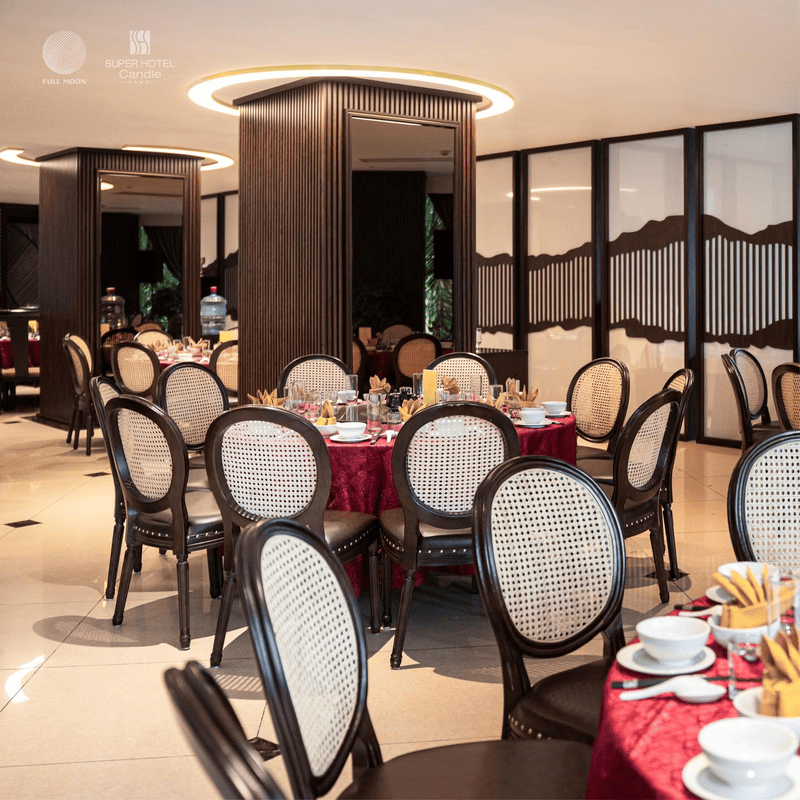 nhà hàng 4 sao hà nội