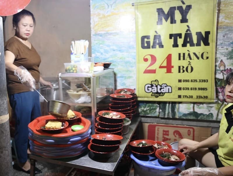 ăn tối hà nội