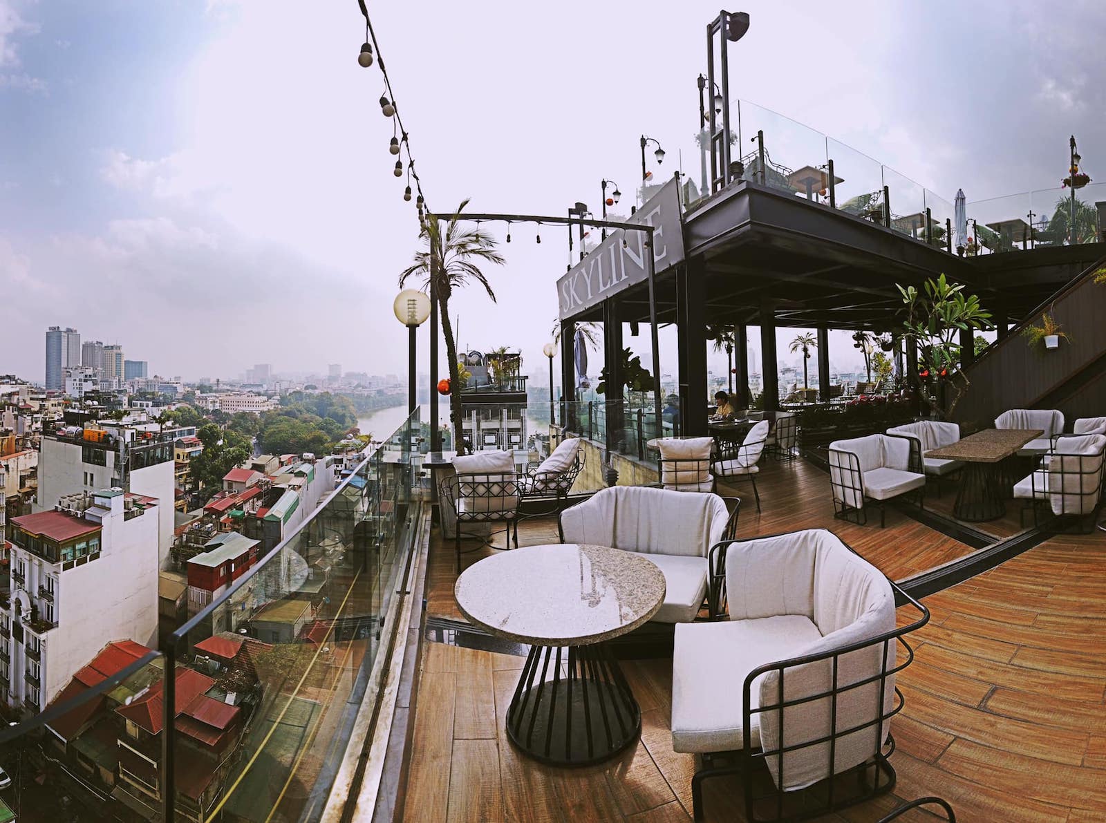 Nhà Hàng Rooftop Hà Nội