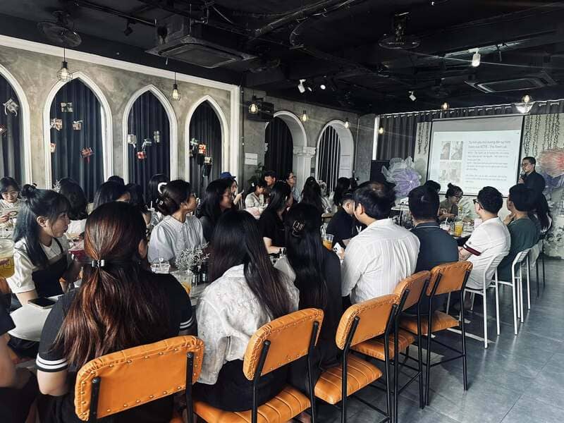 quán cafe ngã tư sở