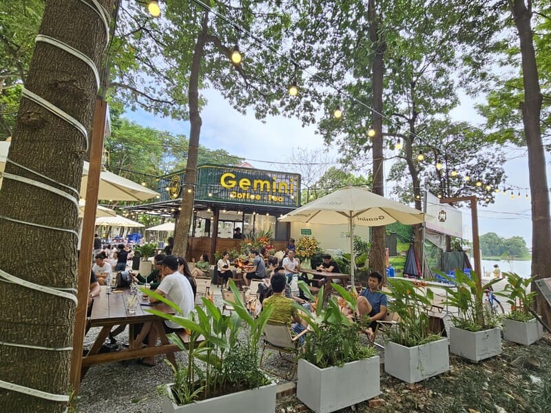 quán cafe ngã tư sở