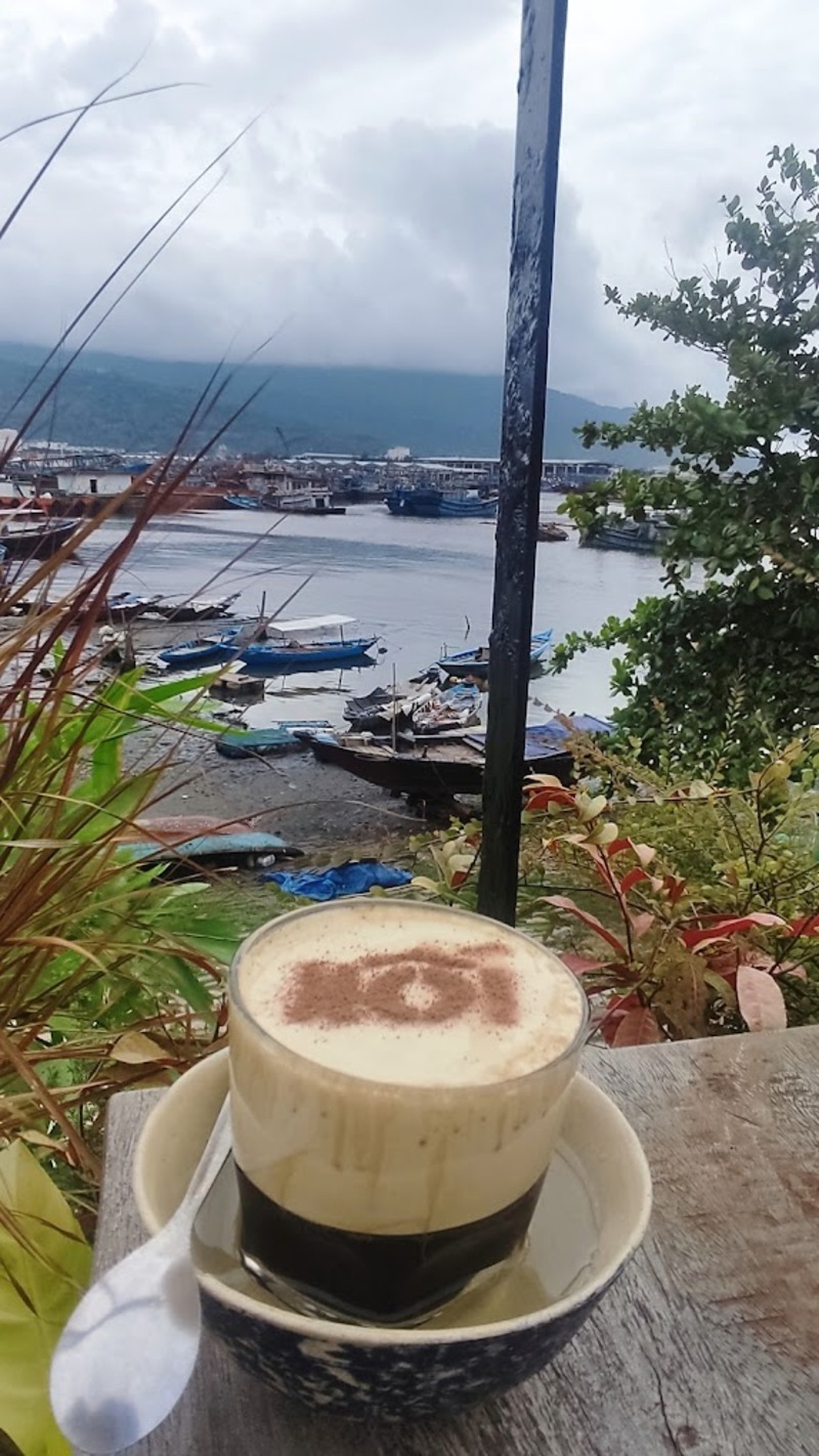 Cà phê bãi biển Mỹ Khê đà nẵng