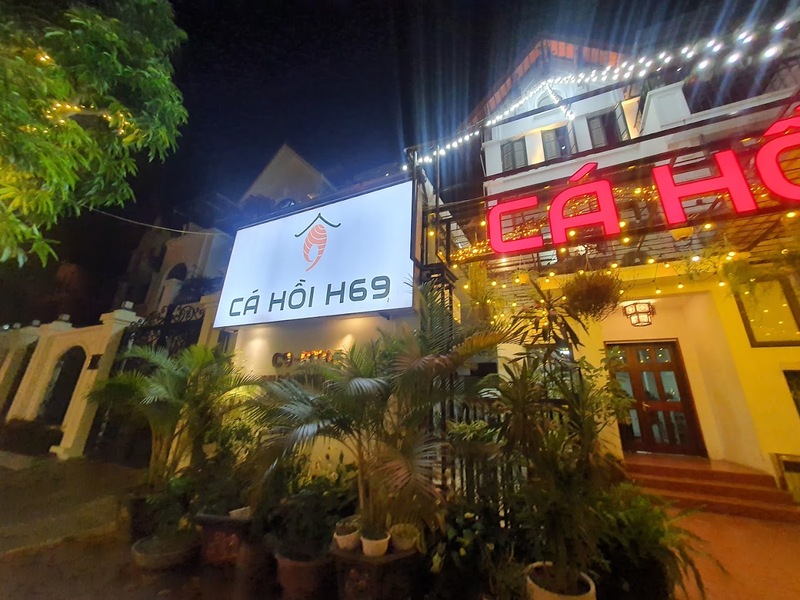 nhà hàng khu đô thị việt hưng