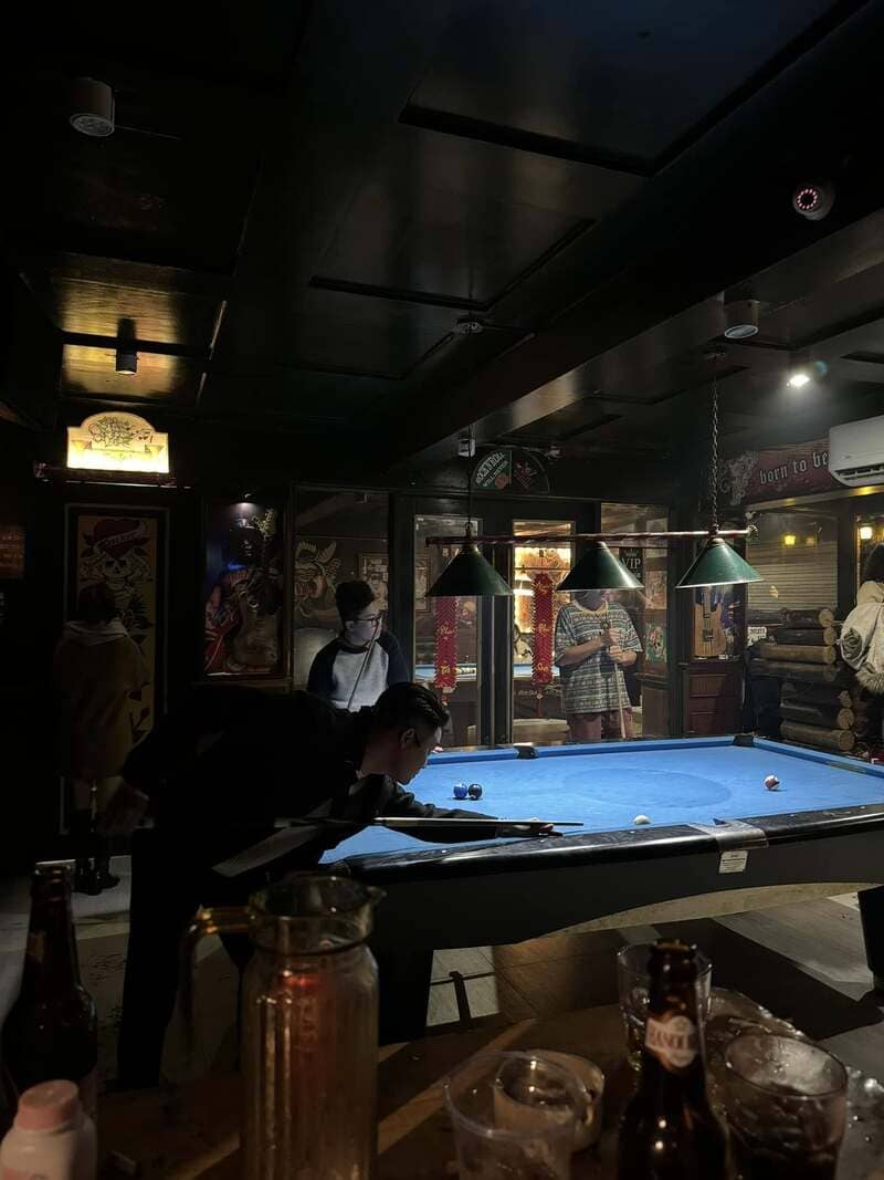 quán bar hồ tây