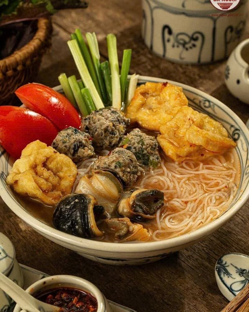 bún ốc hồ tây
