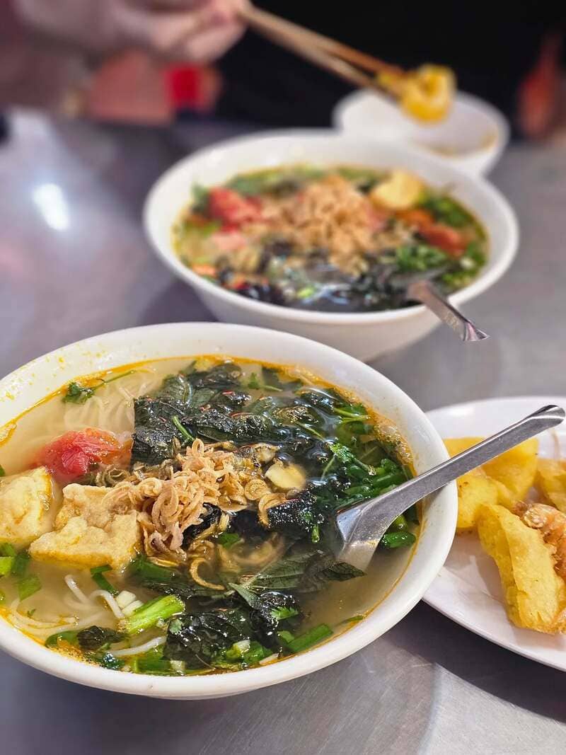 bún ốc ngon ở hồ tây
