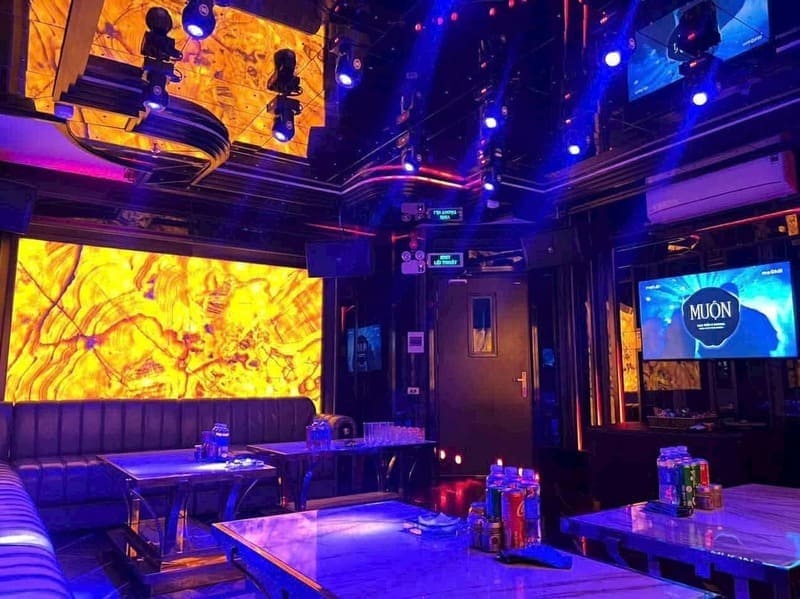 Karaoke Nguyễn Khánh Toàn