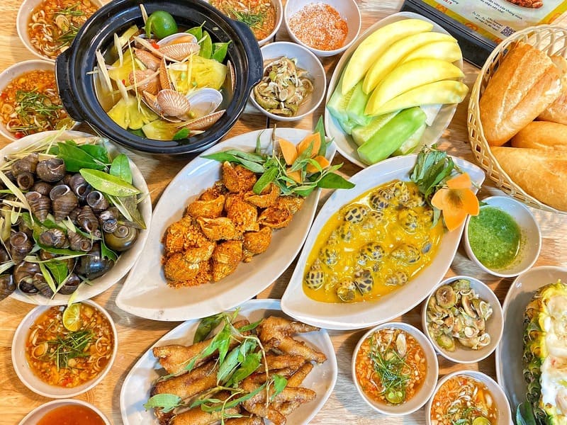 ỐC NGON TẠI YÊN LÃNG KHÔNG GIAN QUÁN NHỘN NHỊP PHỤC VỤ CHUYÊN NGHIỆP