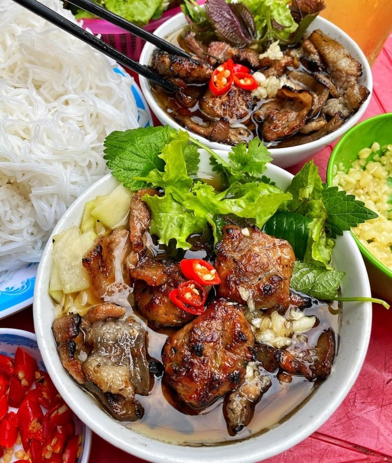 bún chả hồ tây
