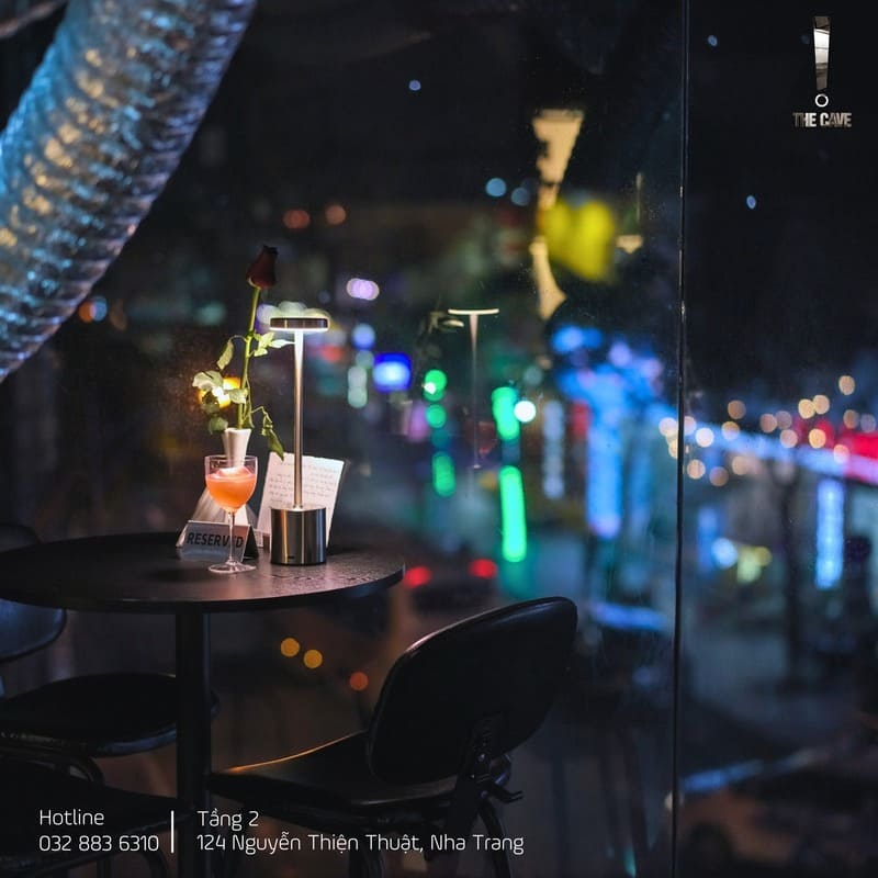 hidden bar nha trang
