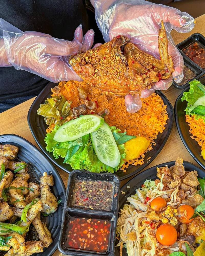 quán ăn gần ga nha trang