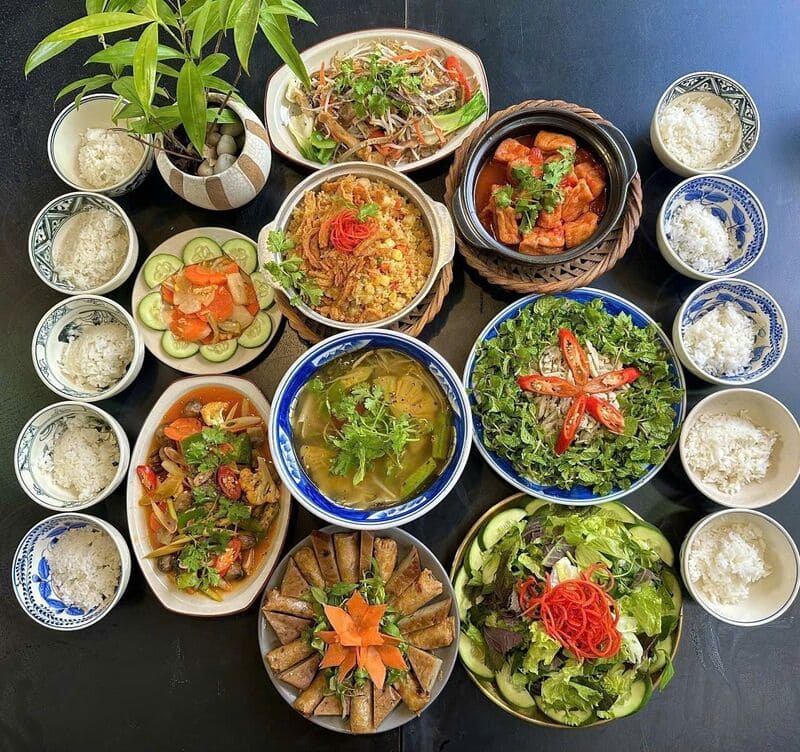 quán chay cẩm lệ