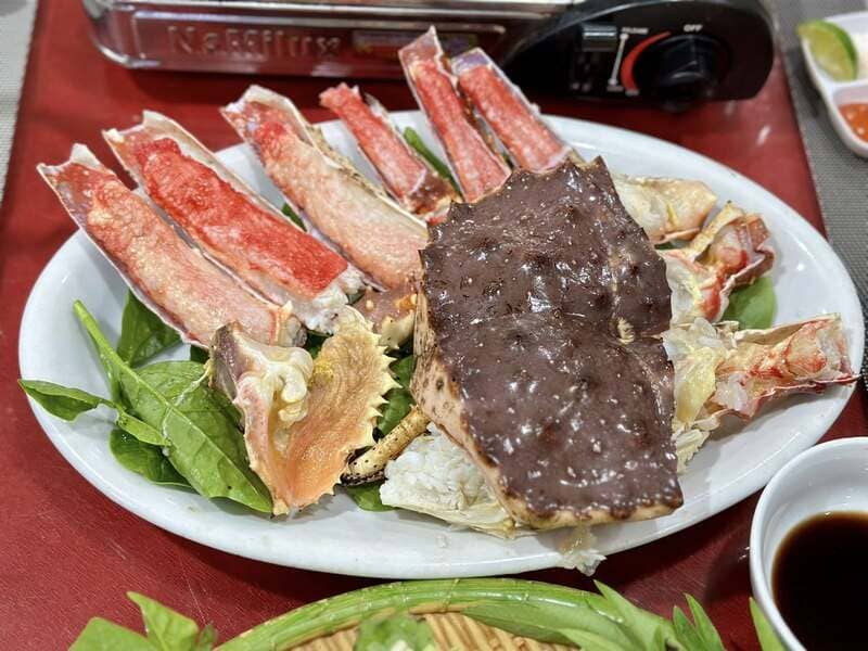 nhà hàng hải sản địa phương phương thuý