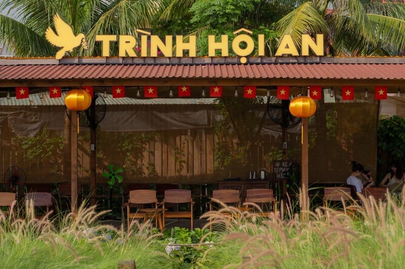 Trình Cafe & Bistro Hội An