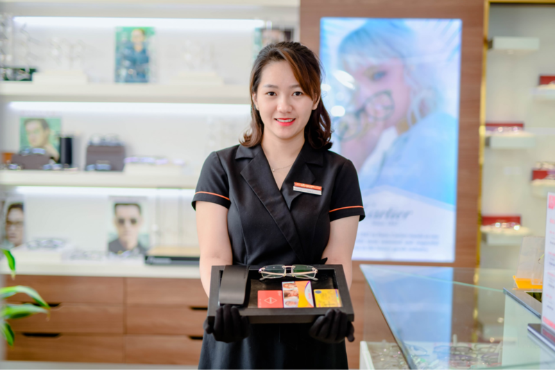 cửa hàng kính mắt Hà Nội