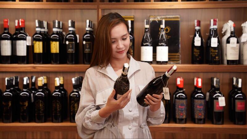 cửa hàng rượu HCM