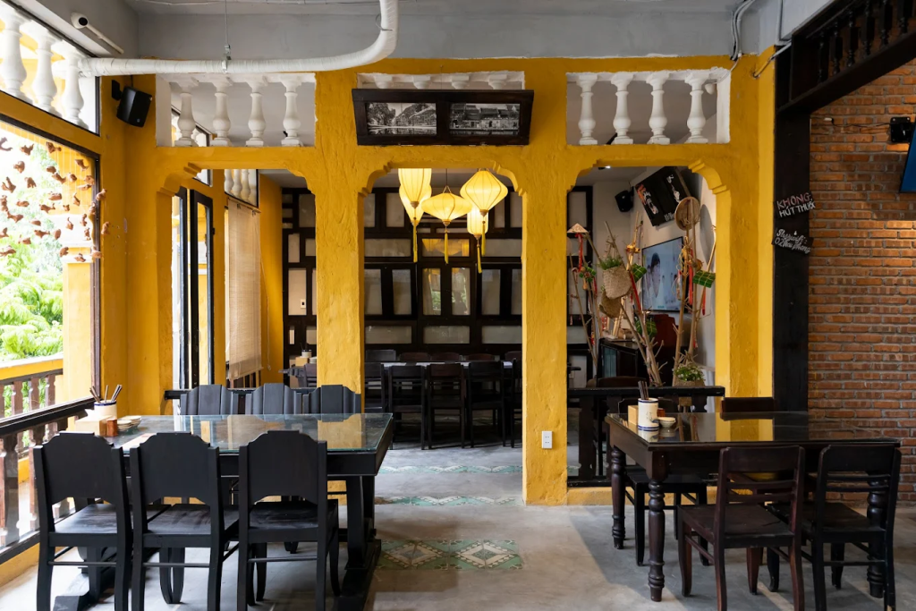 nhà hàng đặc sản Đà Nẵng