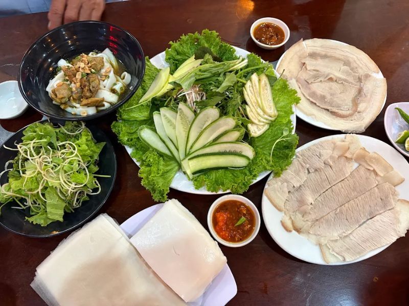 Nhà hàng đặc sản Đà Nẵng